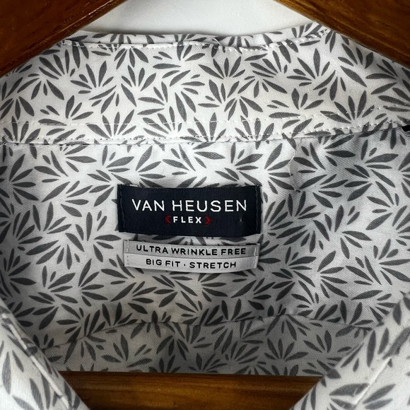 Van Heusen Dress Shirt New without Tags - Picture 3 of 5